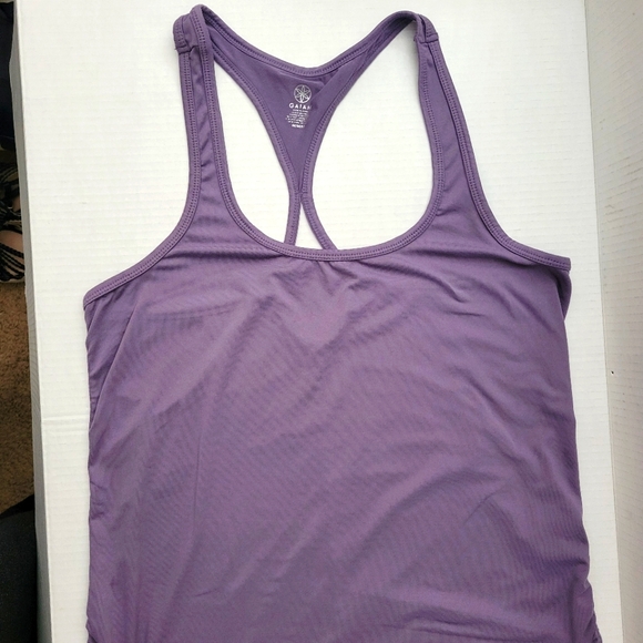 Gaiam Racer Back Yoga Tank Top. Purple. M. Ribbed on the sides - Picture 1 of 6